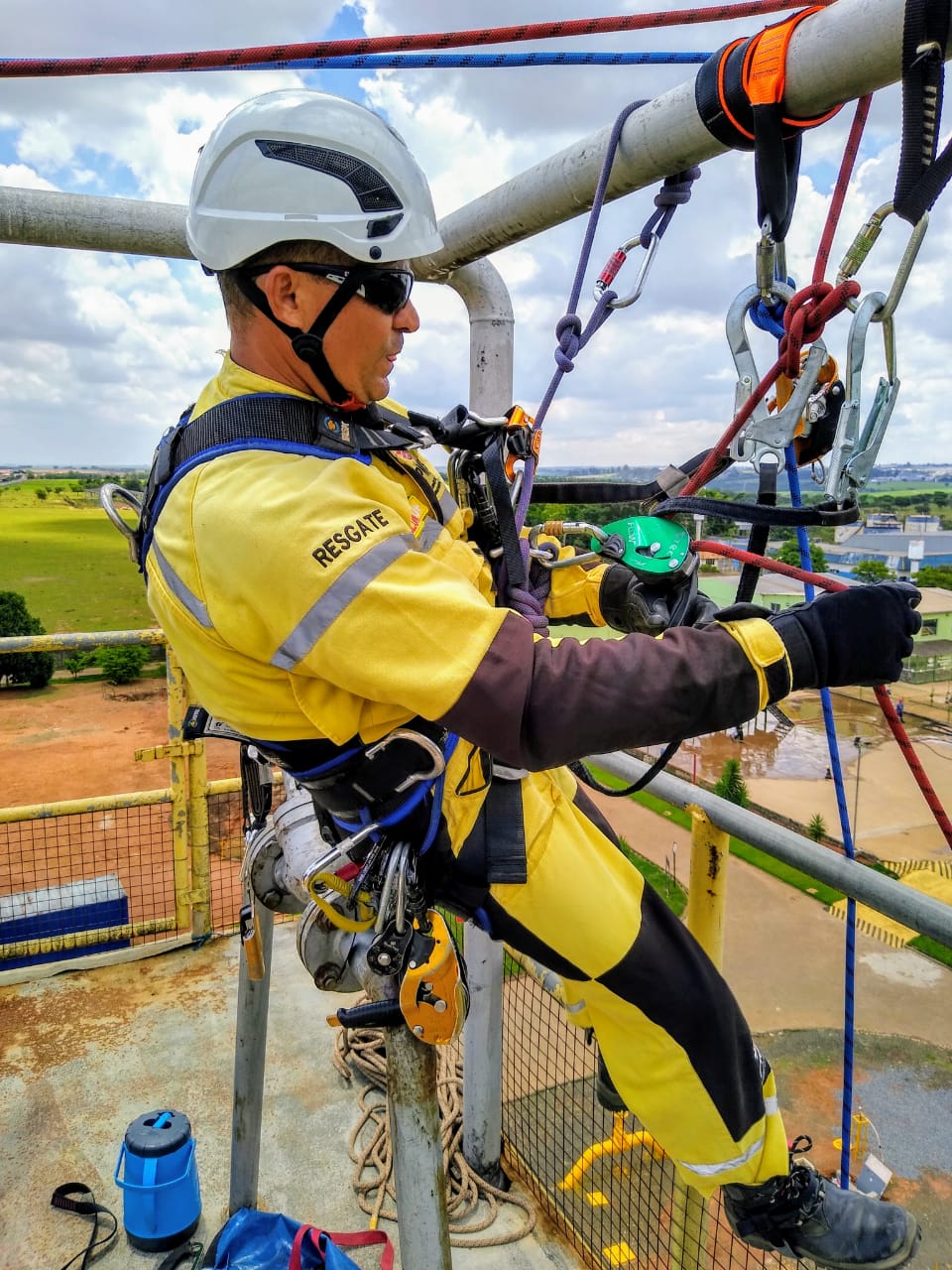 Resgate em Altura e Espaço Confinado - Nível Industrial - Spelaion